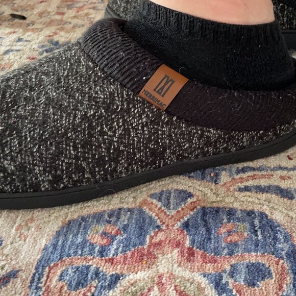 Men's Black Slip-on Slippers Comfy Memory Foam Closed-Toe Indoor House Shoes - Picture 11 of 11